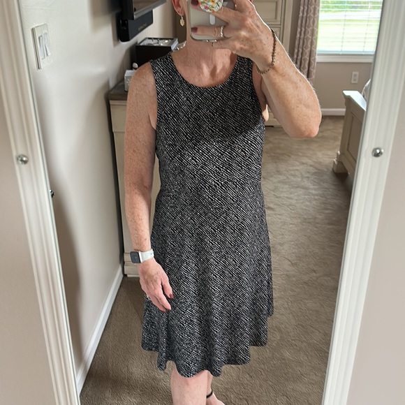 Apt 9 sleeveless swing dress - Picture 3 of 12